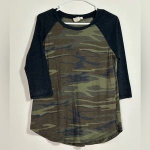 3/4 Sleeve Camo Top
